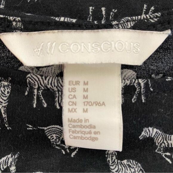 H&M Black Zebra Short Sleeve Top - Picture 8 of 10